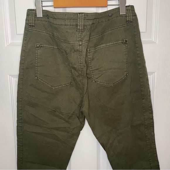 Anthropologie Pilcro like new khaki midrise khaki chinos Size 32 - Picture 2 of 6